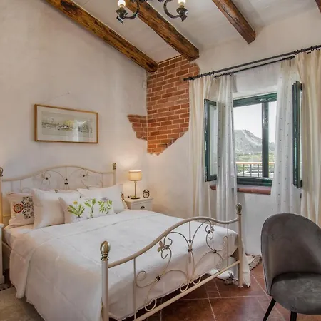 Villa Manda Korina