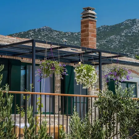 Villa Manda Korina